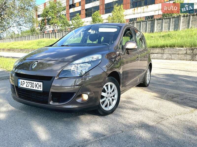 Мінівен Renault Scenic 2010 в Запоріжжі