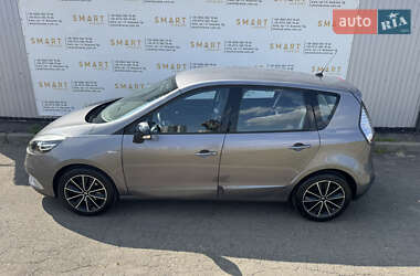 Минивэн Renault Scenic 2012 в 