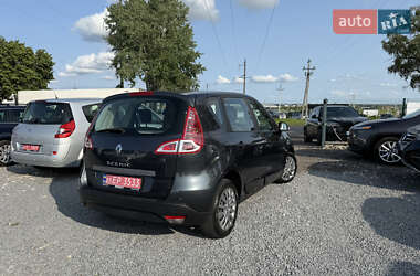Минивэн Renault Scenic 2011 в 