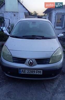 Минивэн Renault Scenic 2005 в 
