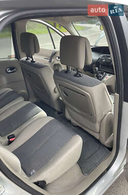 Минивэн Renault Scenic 2005 в 