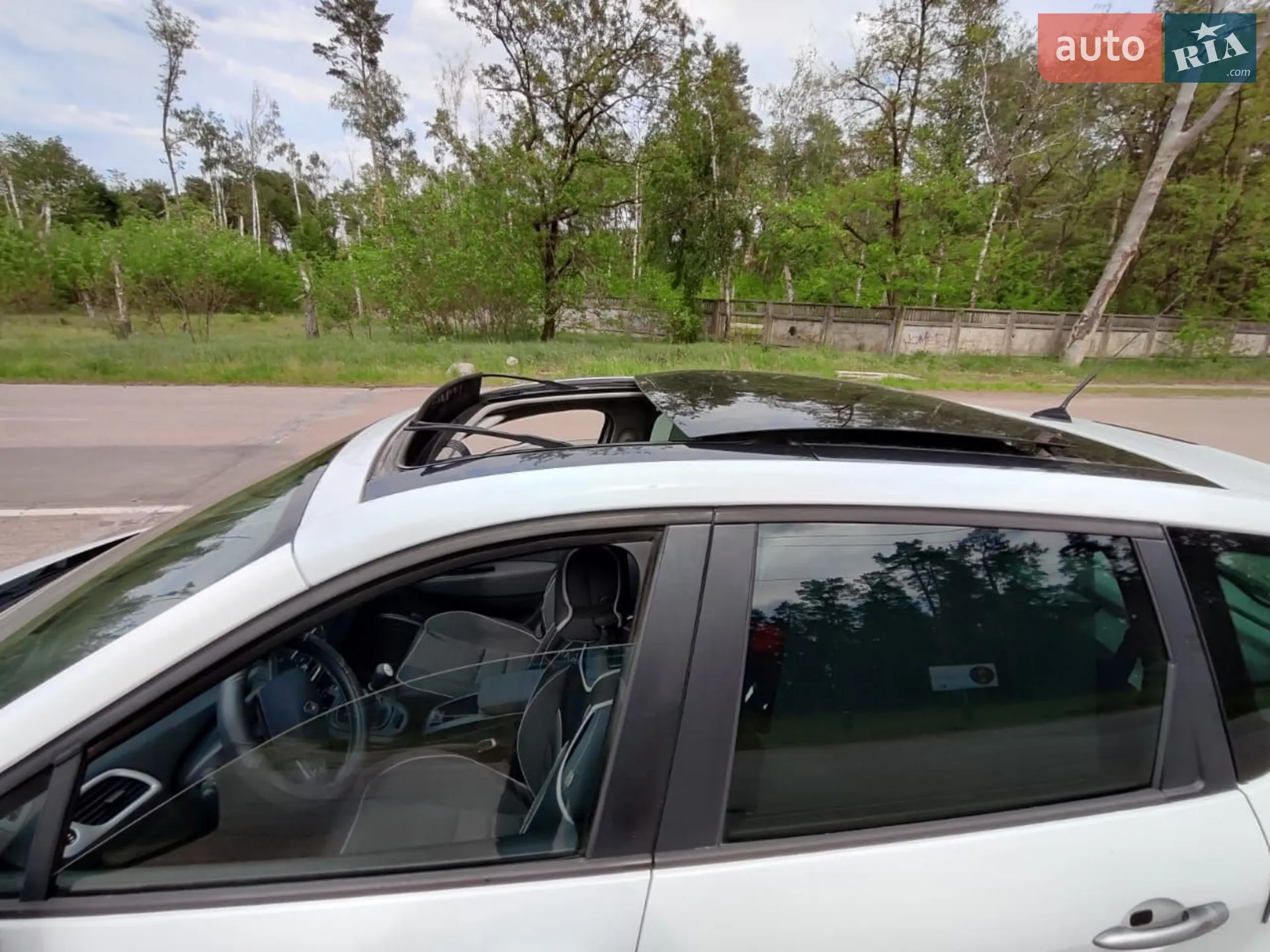 2010 Renault Scenic - мініатюра 4