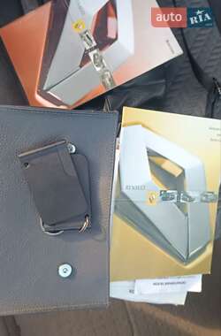 Минивэн Renault Scenic 2004 в 