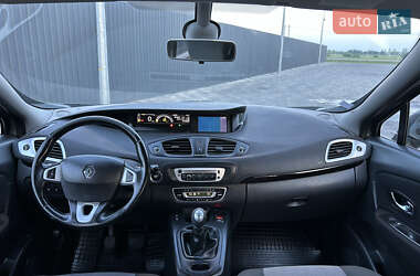 Минивэн Renault Scenic 2013 в 