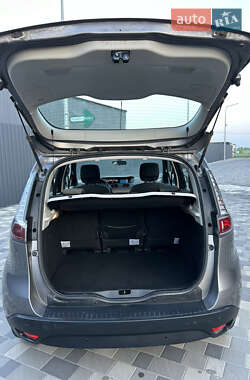 Минивэн Renault Scenic 2013 в 