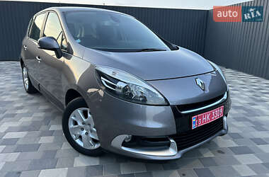 Минивэн Renault Scenic 2013 в 