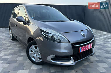 Минивэн Renault Scenic 2013 в 
