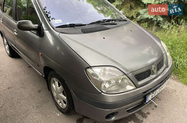 Минивэн Renault Scenic 2000 в 