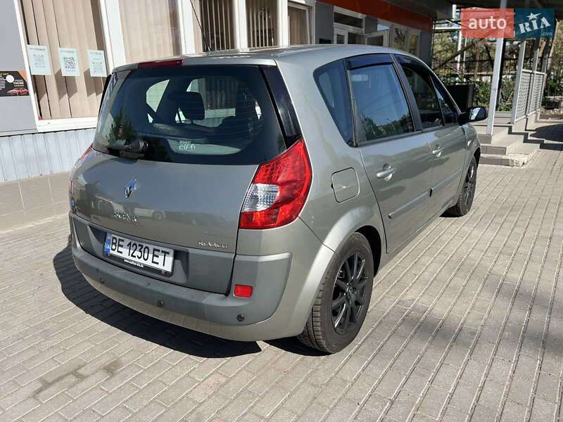 Минивэн Renault Scenic 2006 в Николаеве