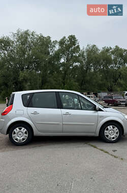 Минивэн Renault Scenic 2006 в 