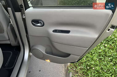 Минивэн Renault Scenic 2006 в 