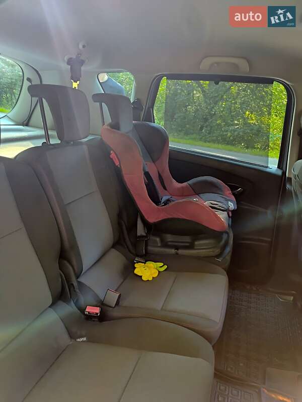 Минивэн Renault Scenic 2013 в Бережанах