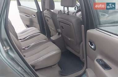 Минивэн Renault Scenic 2004 в 