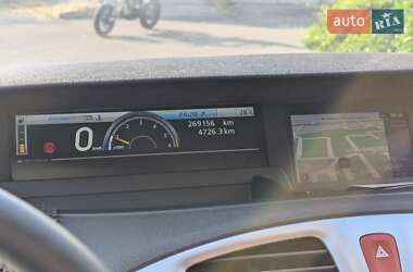 Минивэн Renault Scenic 2010 в 