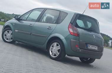 Минивэн Renault Scenic 2004 в 