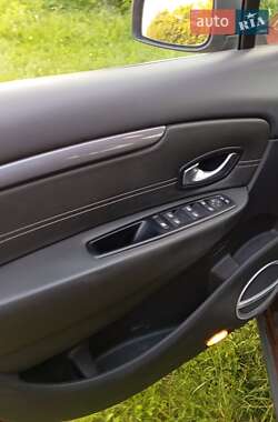 Минивэн Renault Scenic 2014 в 