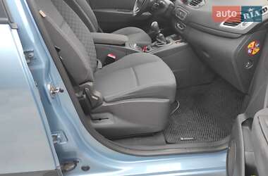 Минивэн Renault Scenic 2009 в 