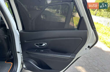 Минивэн Renault Scenic 2017 в 