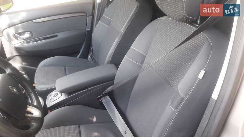 Мінівен Renault Scenic 2009 в Глухові