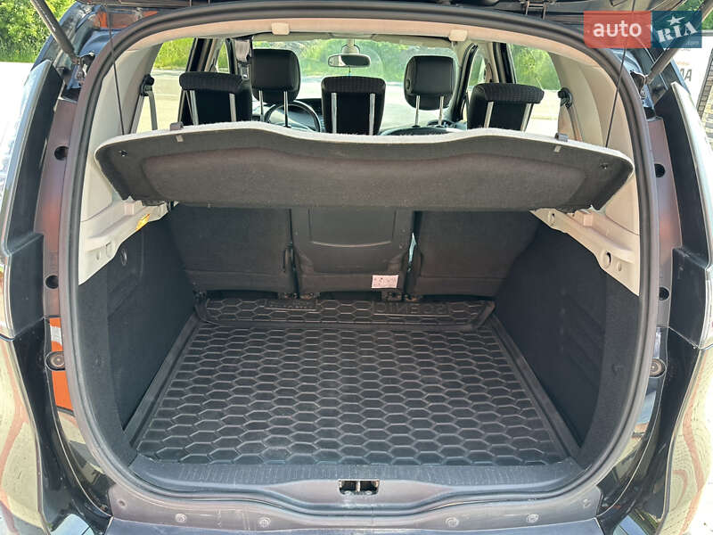 Минивэн Renault Scenic 2013 в Снятине