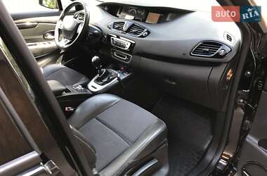 Минивэн Renault Scenic 2012 в 