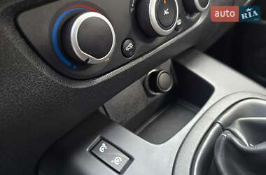 Минивэн Renault Scenic 2013 в 