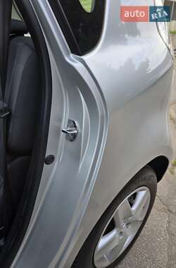 Минивэн Renault Scenic 2013 в 