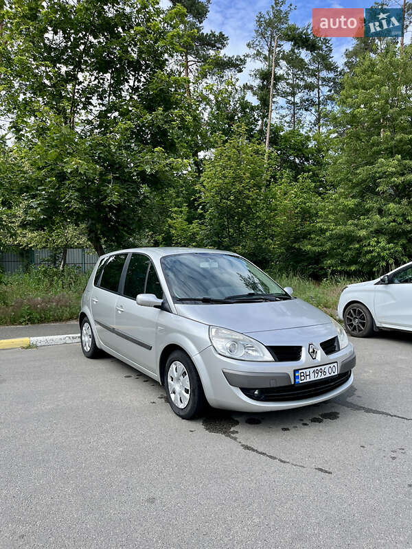 Минивэн Renault Scenic 2007 в Буче