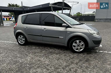 Минивэн Renault Scenic 2005 в 