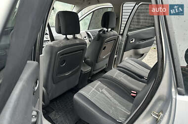 Минивэн Renault Scenic 2005 в 