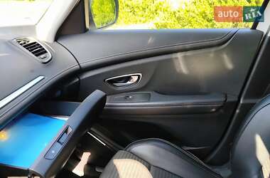 Минивэн Renault Scenic 2018 в 