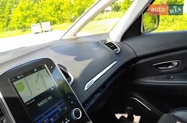 Минивэн Renault Scenic 2018 в 