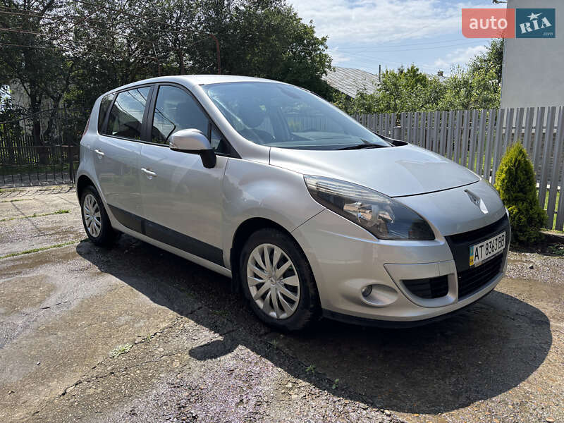 Мінівен Renault Scenic 2011 в Івано-Франківську фото 2 Мінівен Renault Scenic 2011 в Івано-Франківську