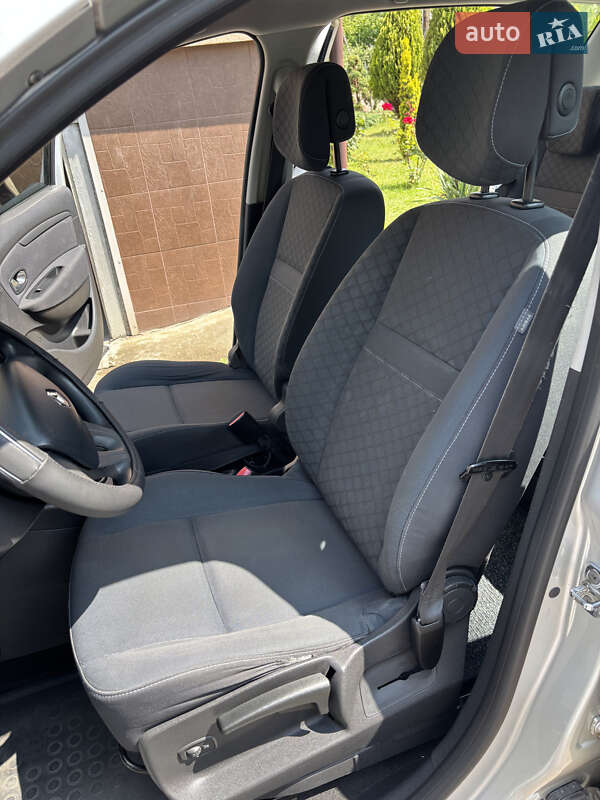 Мінівен Renault Scenic 2011 в Івано-Франківську фото 23 Мінівен Renault Scenic 2011 в Івано-Франківську