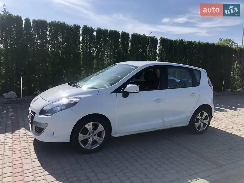 Renault Scenic 2011