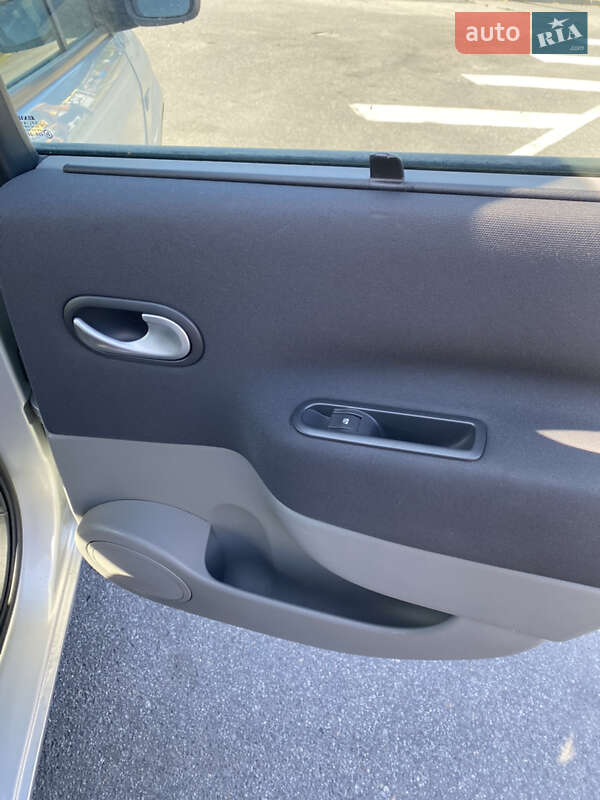 Минивэн Renault Scenic 2008 в Виннице