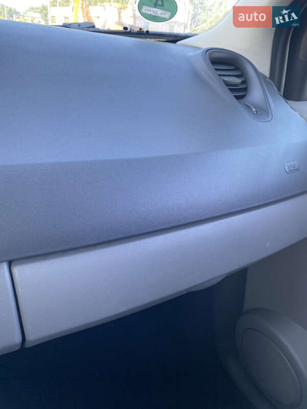 Минивэн Renault Scenic 2008 в Виннице