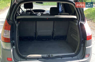 Минивэн Renault Scenic 2004 в 