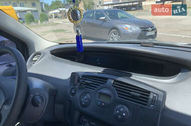 Минивэн Renault Scenic 2006 в 