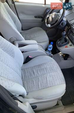Минивэн Renault Scenic 2006 в 