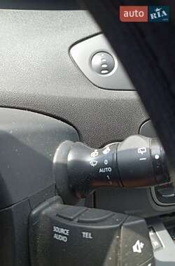 Минивэн Renault Scenic 2013 в 