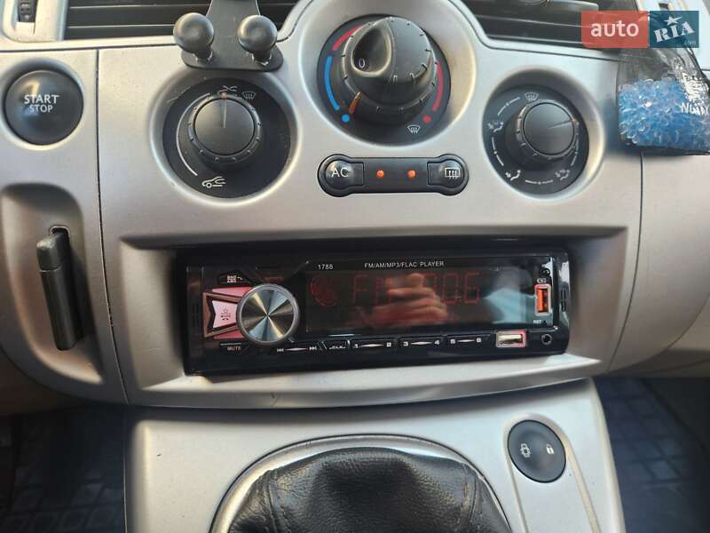 Минивэн Renault Scenic 2005 в Полтаве