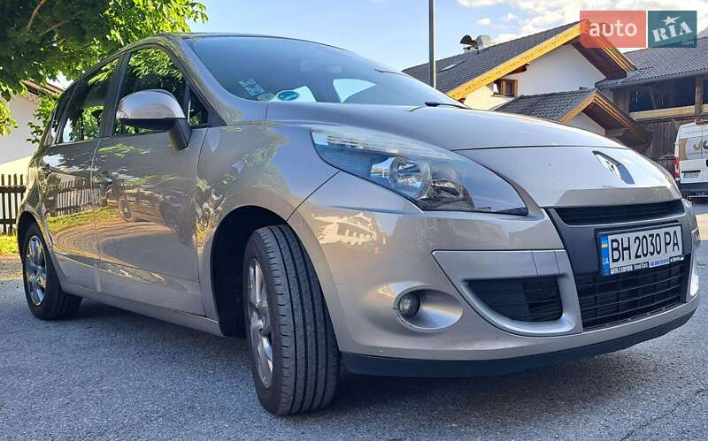 Минивэн Renault Scenic 2011 в Одессе