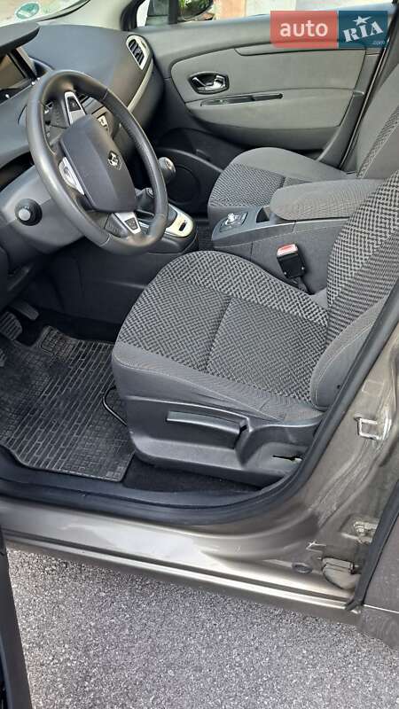 Минивэн Renault Scenic 2011 в Одессе