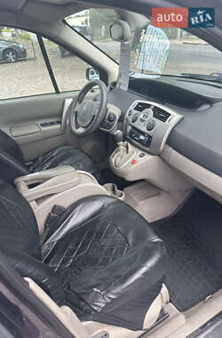 Минивэн Renault Scenic 2006 в 
