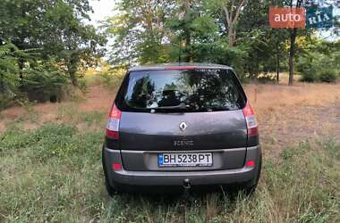 Минивэн Renault Scenic 2005 в 