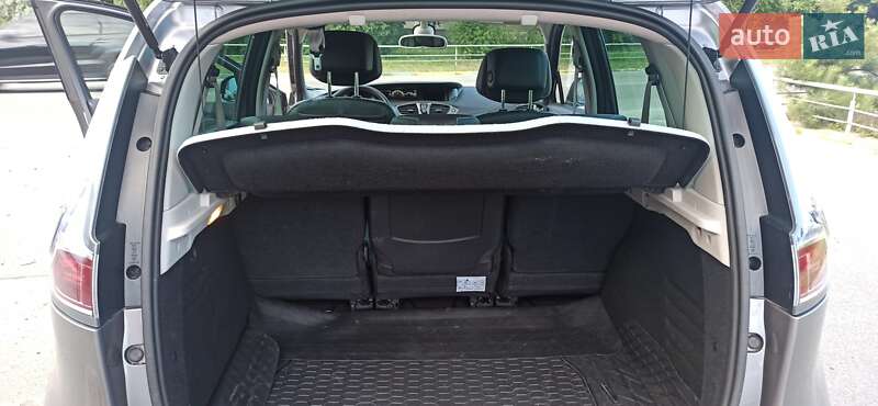 Минивэн Renault Scenic 2013 в Киеве