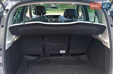 Минивэн Renault Scenic 2013 в 