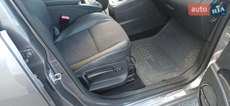 Минивэн Renault Scenic 2013 в Киеве