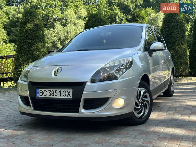 Renault Scenic 2011
